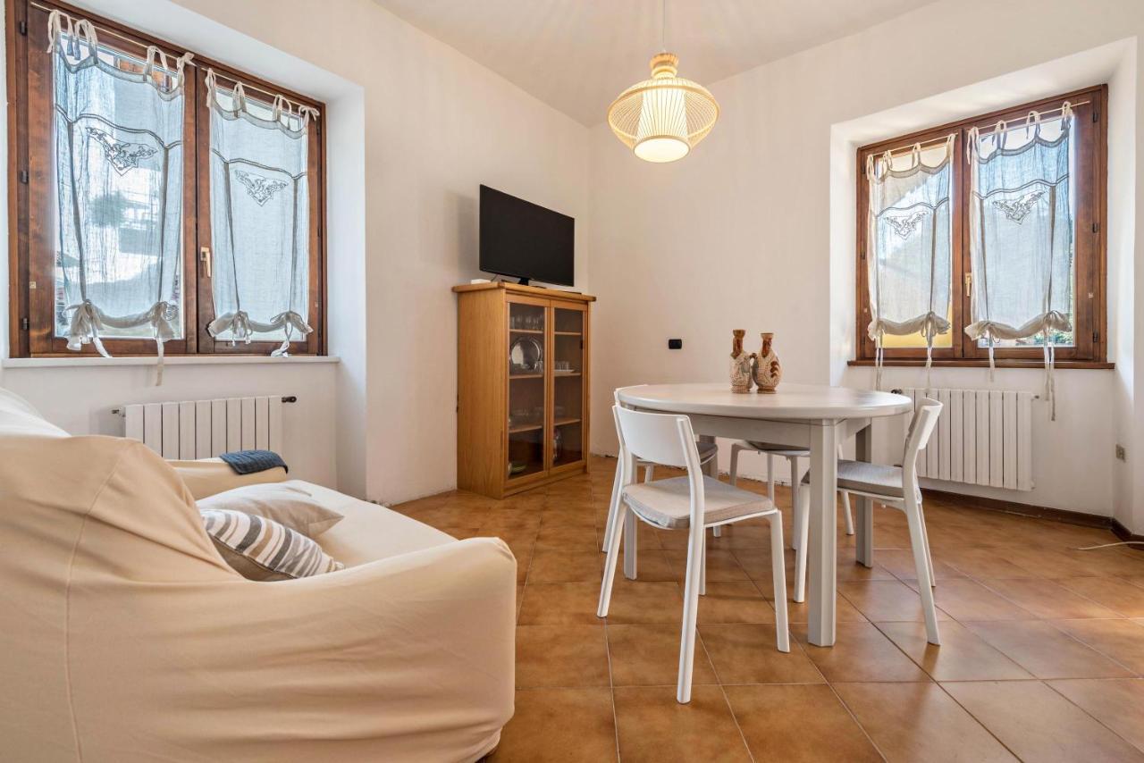 Casa Forni Apartment Torbole Sul Garda ภายนอก รูปภาพ