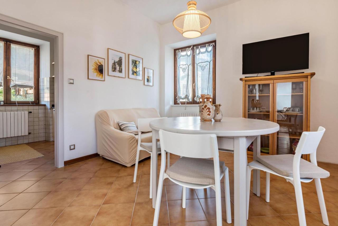 Casa Forni Apartment Torbole Sul Garda ภายนอก รูปภาพ